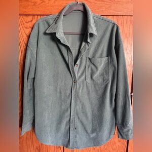 🍃Woman’s textured button up sage green shacket🍃